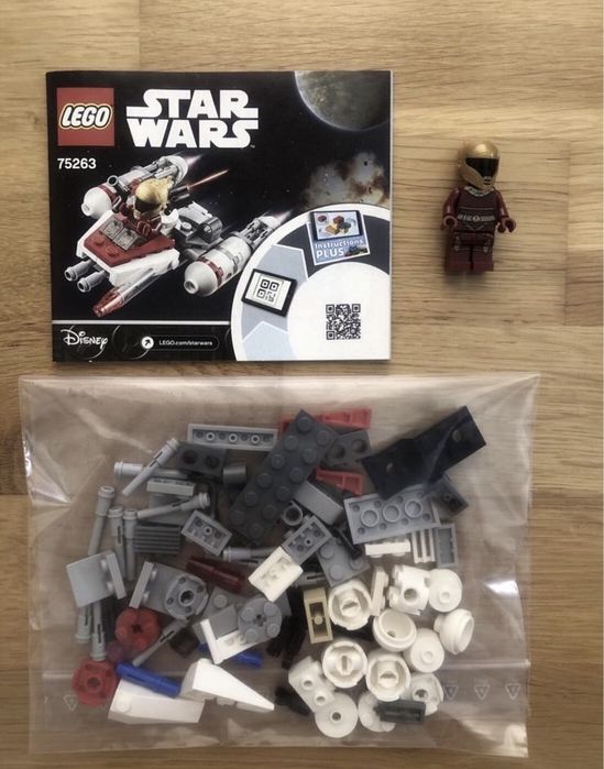 Lego NEXO Knights 70318 Lego STAR WARS 75297 75263