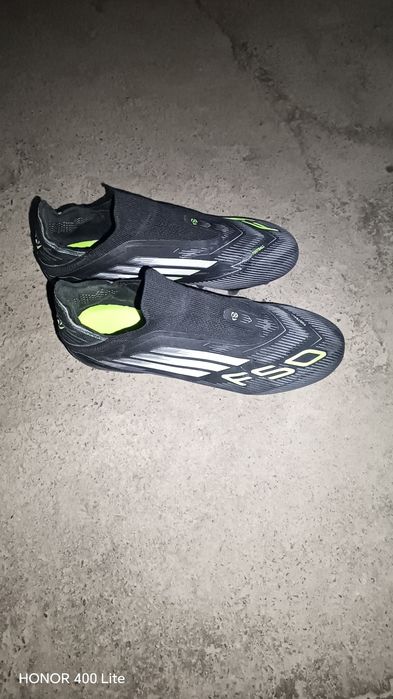 Бутсы F50 срочно!