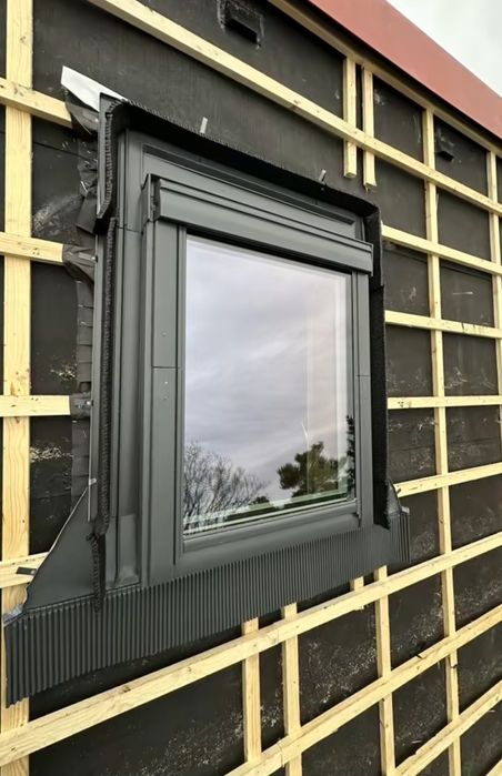 Tigla metalica jgheaburi burlane reparatii acoperis garduri terase foișoare dulgherie mansarda