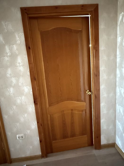 Продам двер от 10 тыс 8 дверь есть