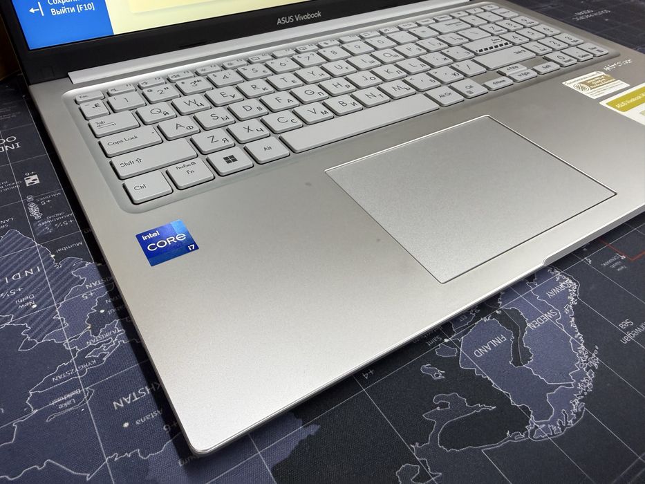 Asus Vivobook 15 - Core i7-1355U/8GB/512Gb
