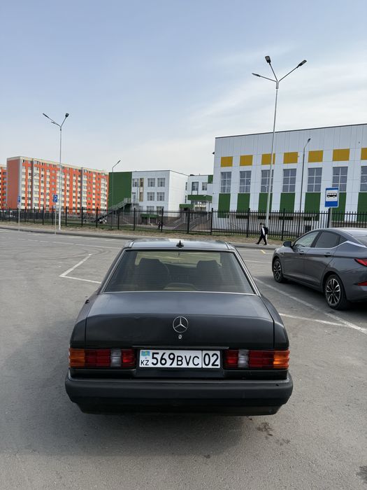 Mercedes Benz 190