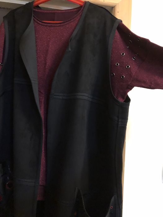 Продается костюм нарядный.