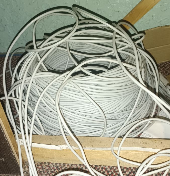 Продаётся сетевой кабель UTP Cat 5e