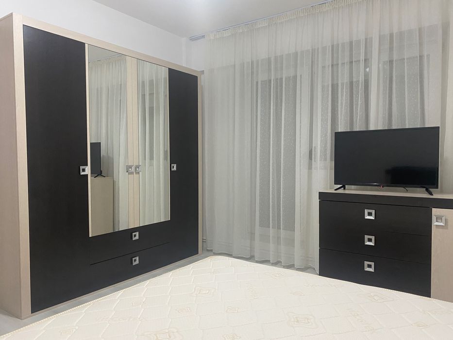 Închiriez apartament 2 camere ultracentral