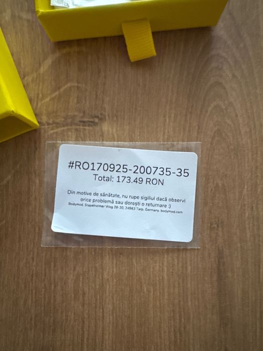 Cercei bodymod Labret cu piatră în vârf