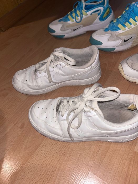 Маратонки nike, adidas