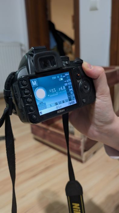 Aparat foto DSLR Nikon D3100