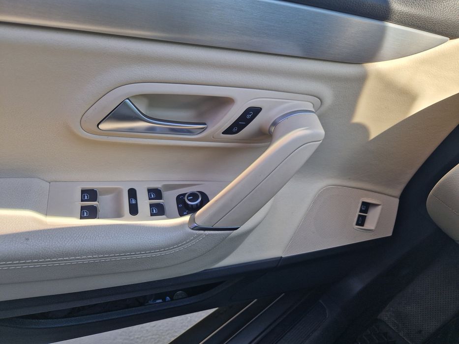 VOLKSWAGEN Passat CC 2011 — imagine 4