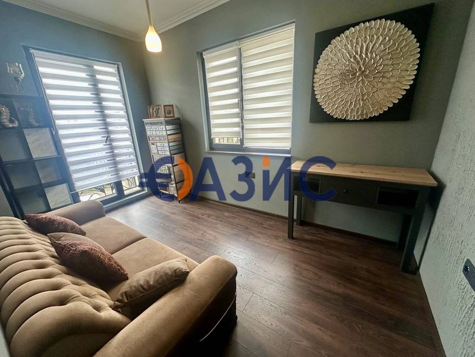 Продава се Къща в Бургас, Център - 116 кв.м за 2413 €/кв.м - Снимка #13