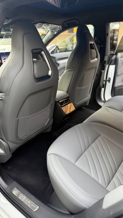 Zeekr 001 you комплектация 2025