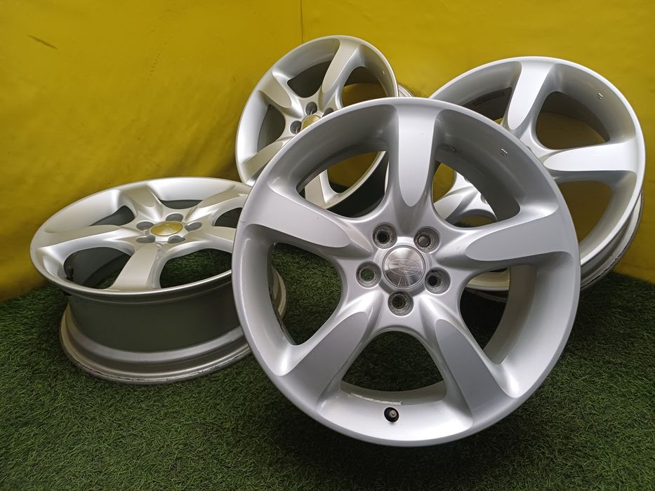Диски R17 5x100 на Subaru.