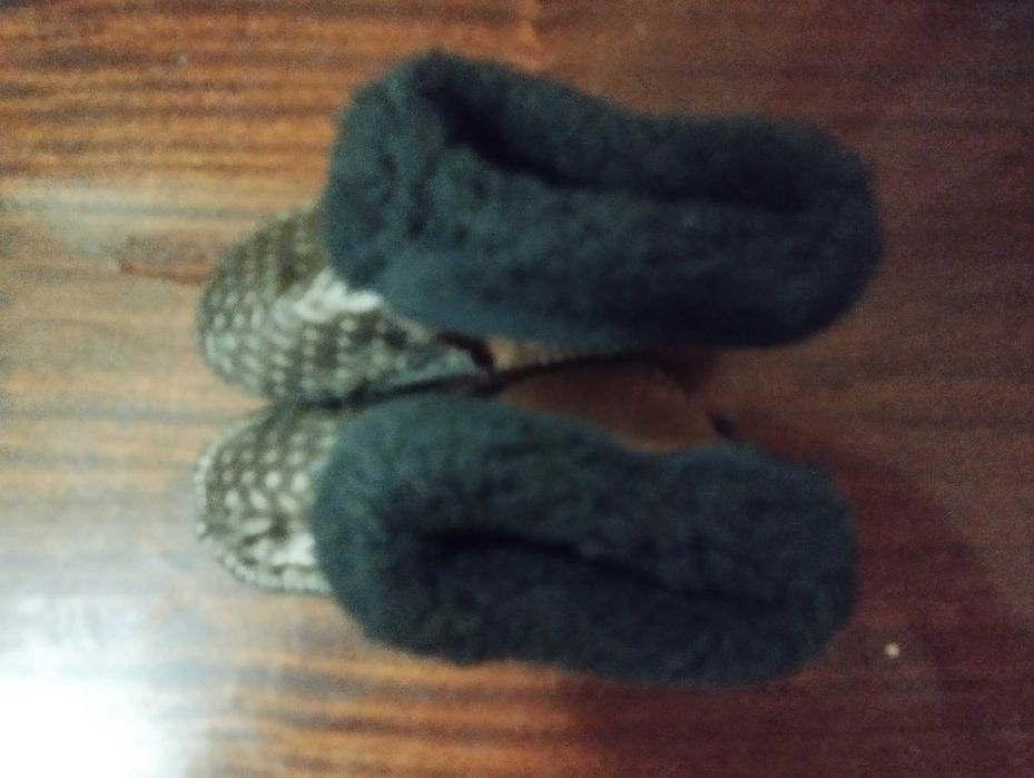 Детские кожаные чуни