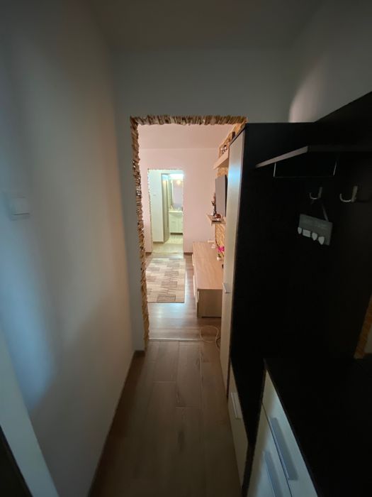 Apartament cu 3 camere de inchiriat