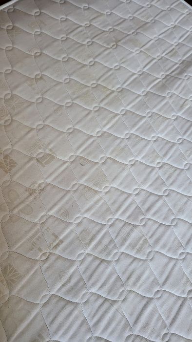 Спалня комплекс:легло+матрак, гардероб, нощ.шкафчета, лампи-2,пердета