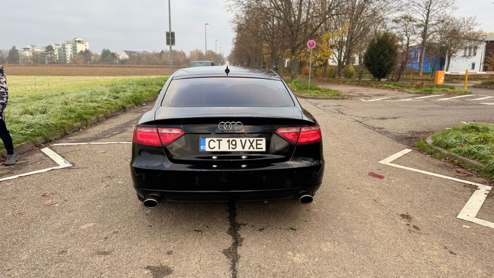 Audi A5 2010 . Mașină stare buna .