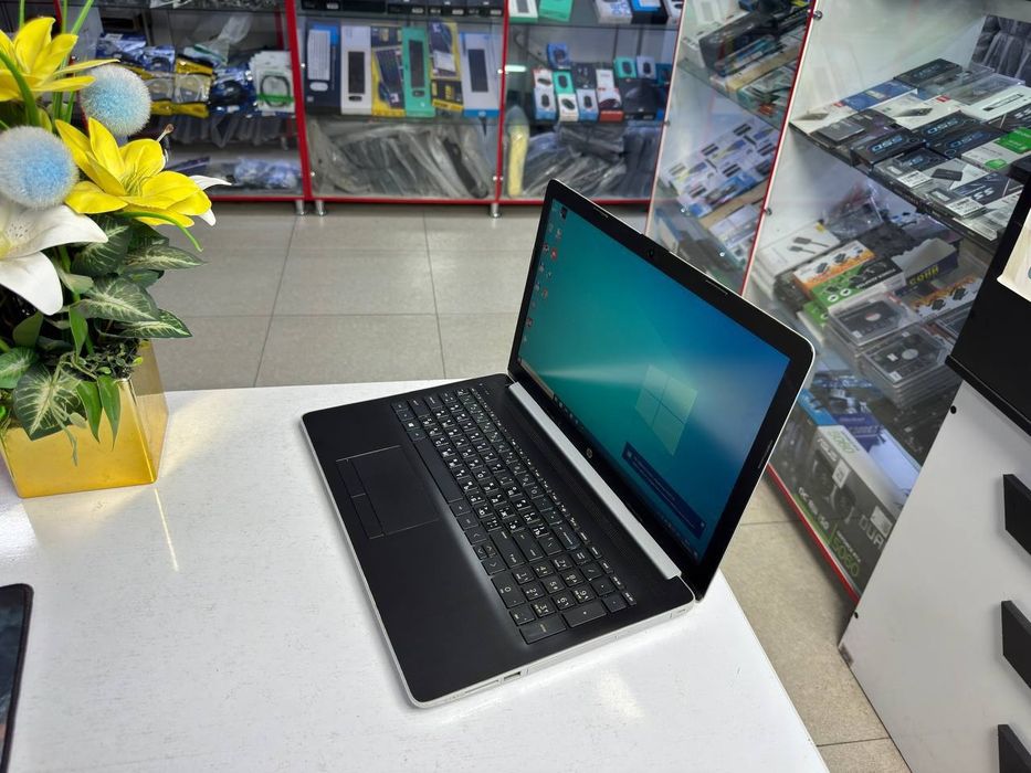 HP core i5 HDD+SSD ga ega holati ideal