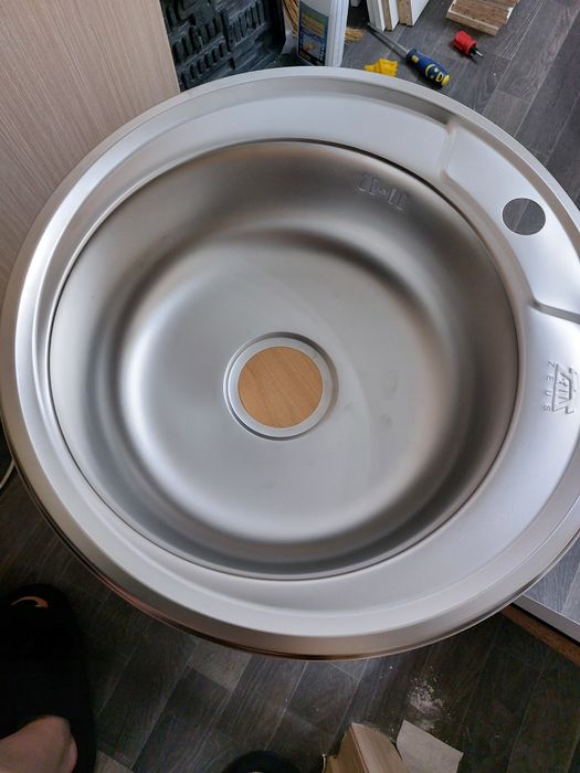Кухонная мойка новая