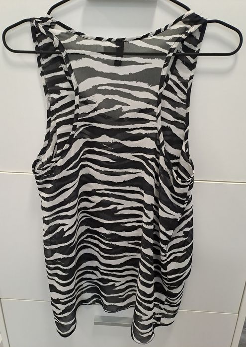 Сет от 2бр. дамски потничета