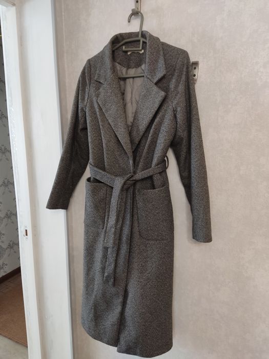 Женское пальто размер 44