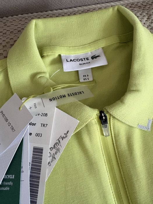 Поло Lacoste жолтая