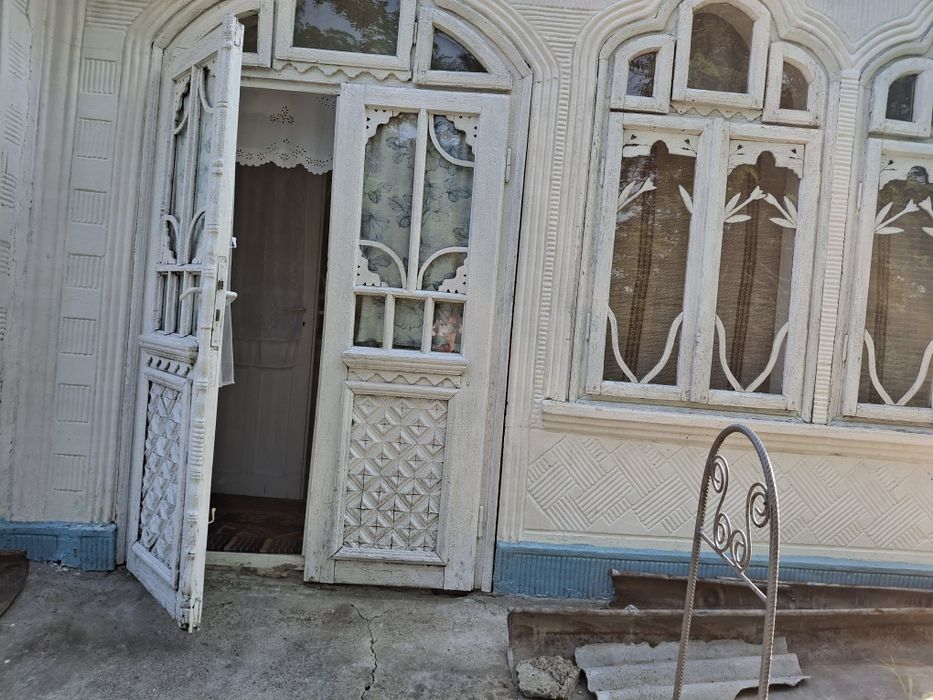 Vând casa loc. Stiubieni