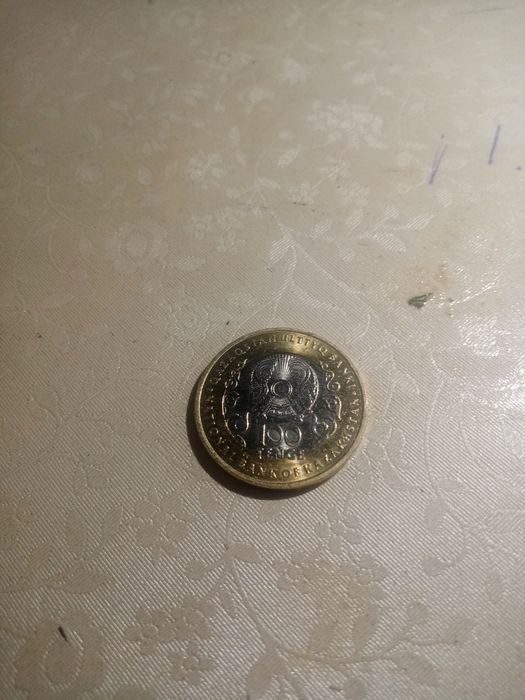 Продам монету 100 тенге