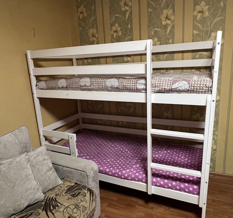 Кровать двухъярусная 90*200 с матрасом