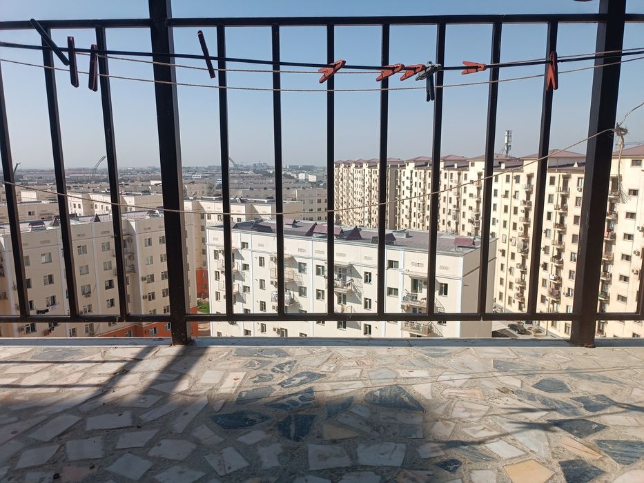 Ihcham 2 honalik kvartira sotiladi 5 etajka barcha qulayliklarga ega