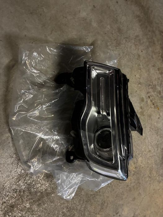 Jeep Grand Cherokee WK2 2016 LED фарове