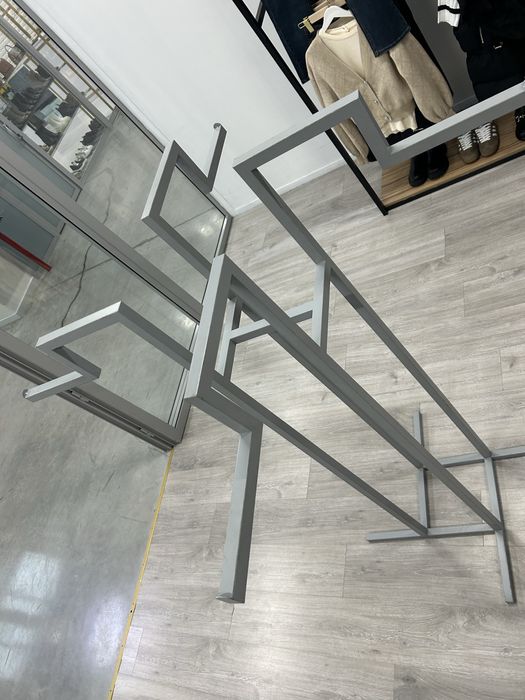 Мебель для бутика