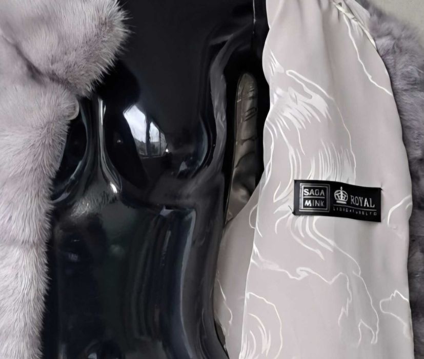 Haină de Nurcă , Vizon , Blană de Lux , Culoare Gri , Mărime L–XL Saga Mink