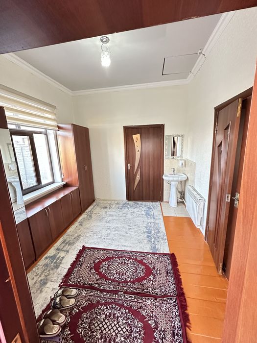 Үлкен үй сатылады.