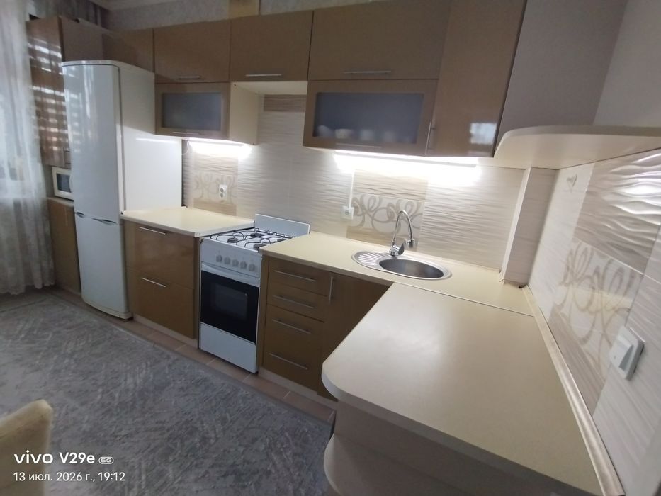 Продам кухонный гарнитур.