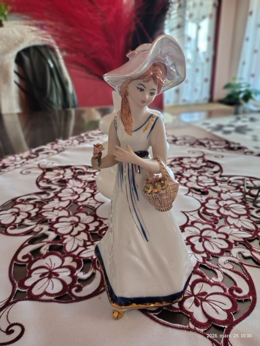 Figurine din porțelan + boluri decorative