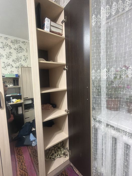Продам срочно шкаф