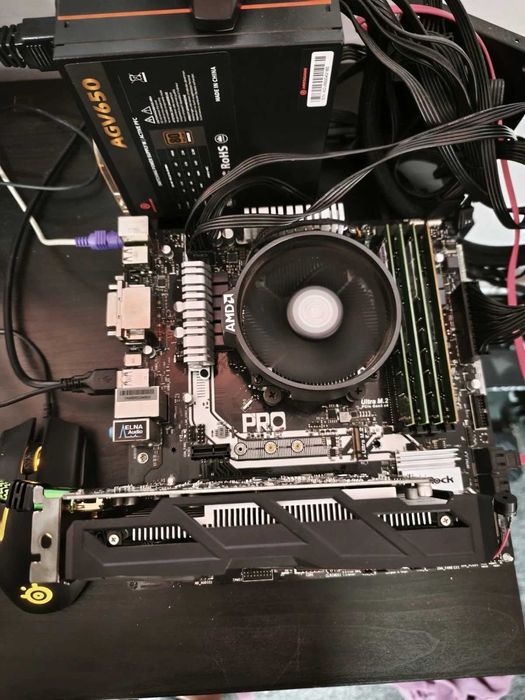 Asrock AB350 PRO4 / AM4 + Ryzen 3600 6-Core 3.6 GHz + 32GB DDR4 рам