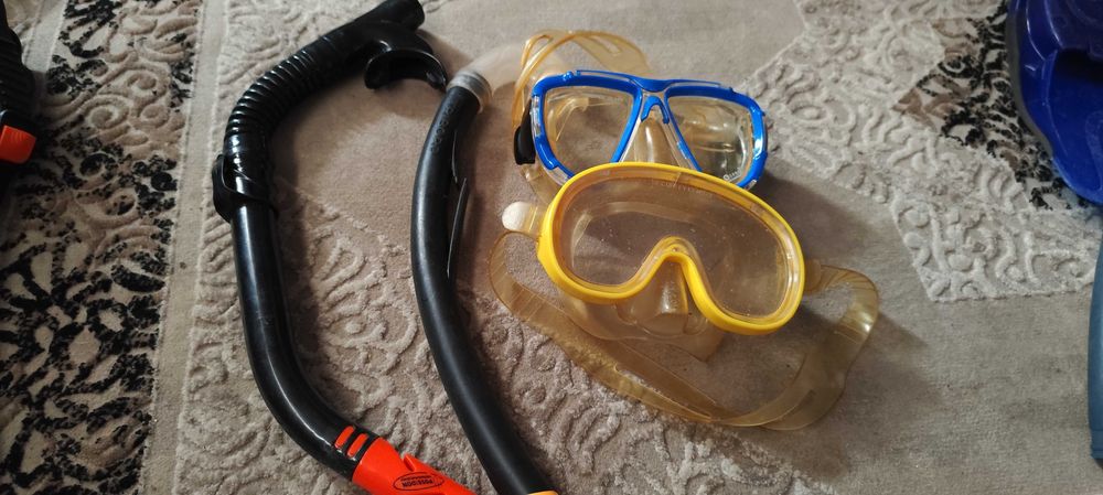 Set de scufundări 2 Masti 2 tuburi Snorkeling pret pe tot ce se vede