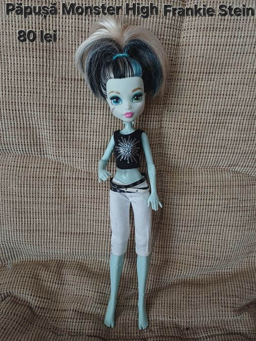 Păpuși Monster High