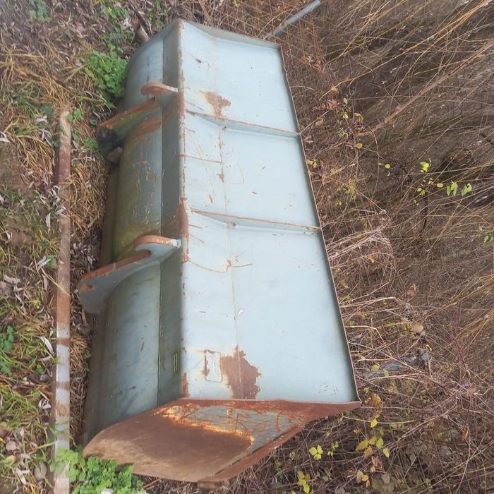 Volă..încărcător frontal..5T