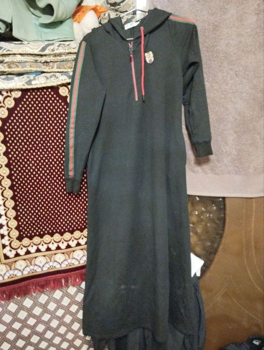 Продаётся женское платье