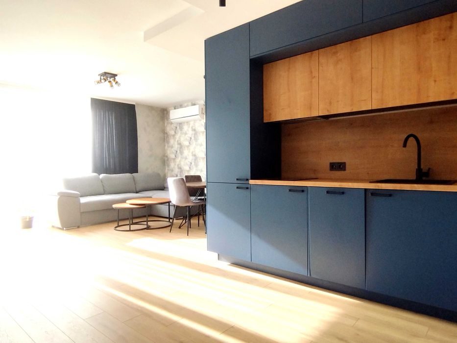 Дава се под наем Двустаен апартамент в Перник, Изток - 72 кв.м за 407.49 € - Снимка #2