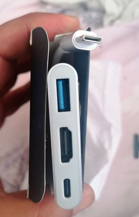 Adaptor NOU de la usbc la hdmi 4k + usb