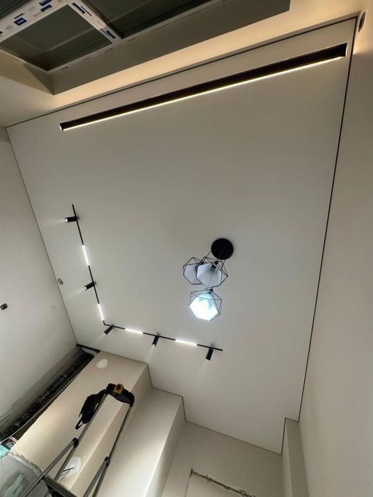 Стильные натяжные потолки под ключ