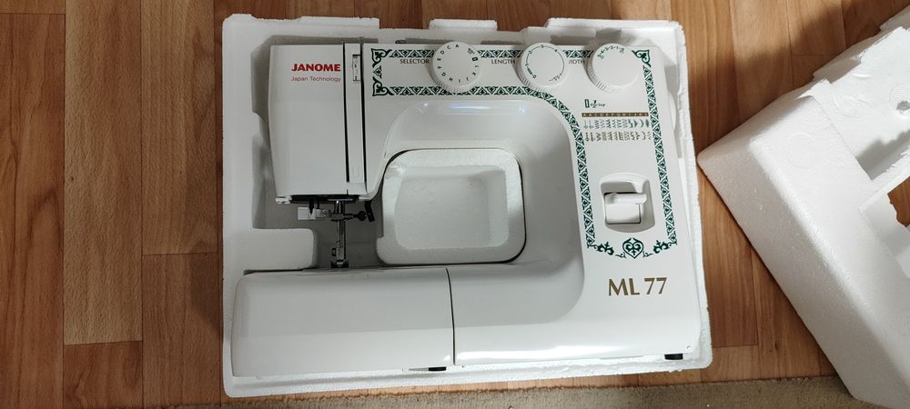 Продам швейнаю машинку