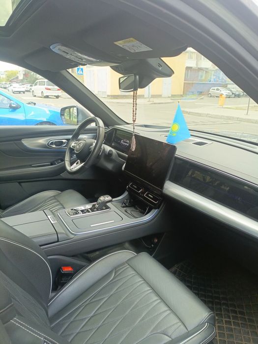 Продам машину GAC GS 8