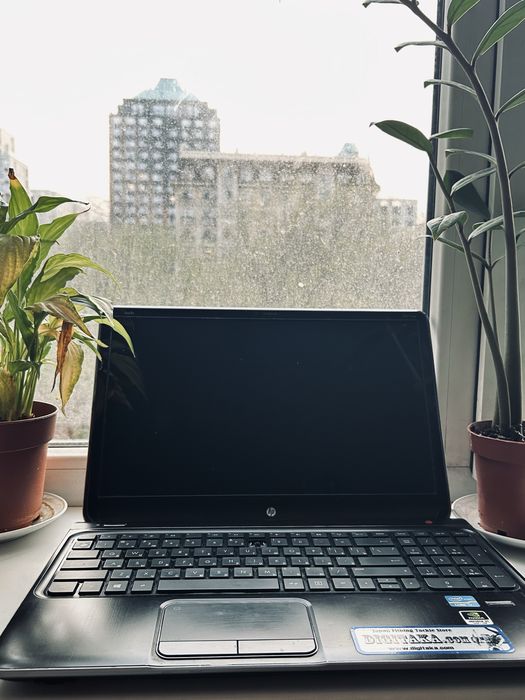 HP Envy dv6 | Мощный Core i7 | 8GB RAM | SSD