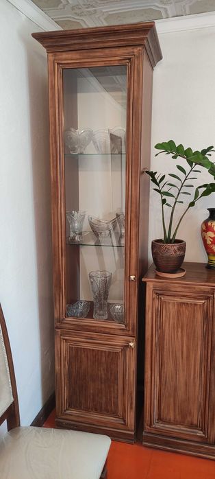 ТВ группа(тумба), стол и стулья сатылады/продается