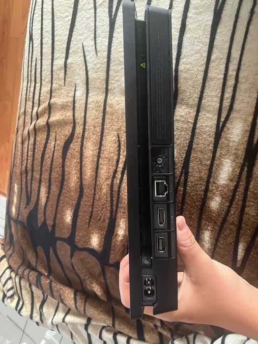 Playstation 4 слим с игри