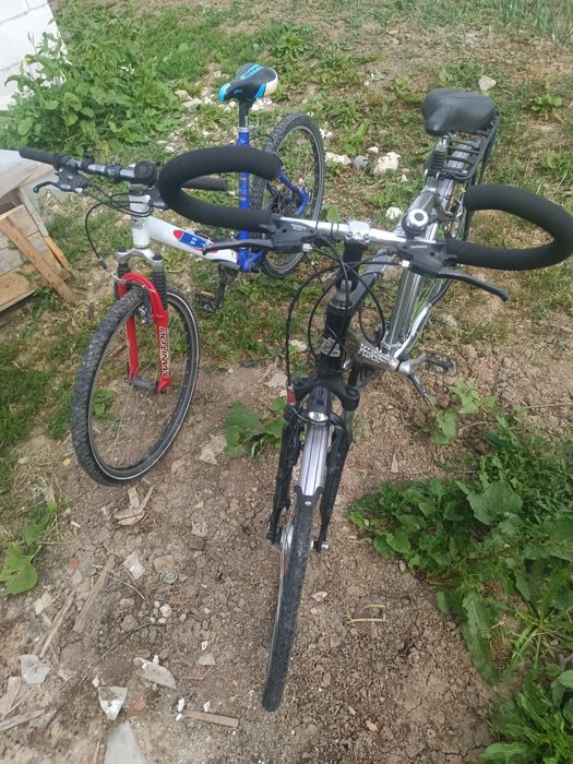 2 biciclete stare foarte buna preț 800 amândouq